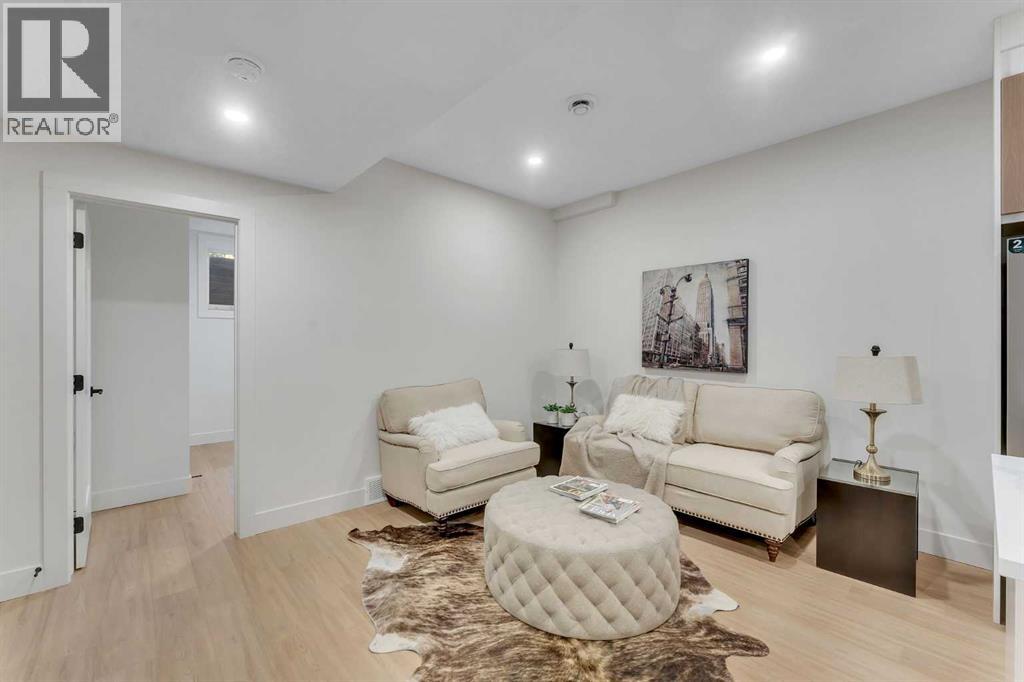 433 26 Avenue Nw, Calgary, Alberta  T2M 2E3 - Photo 36 - A2264569