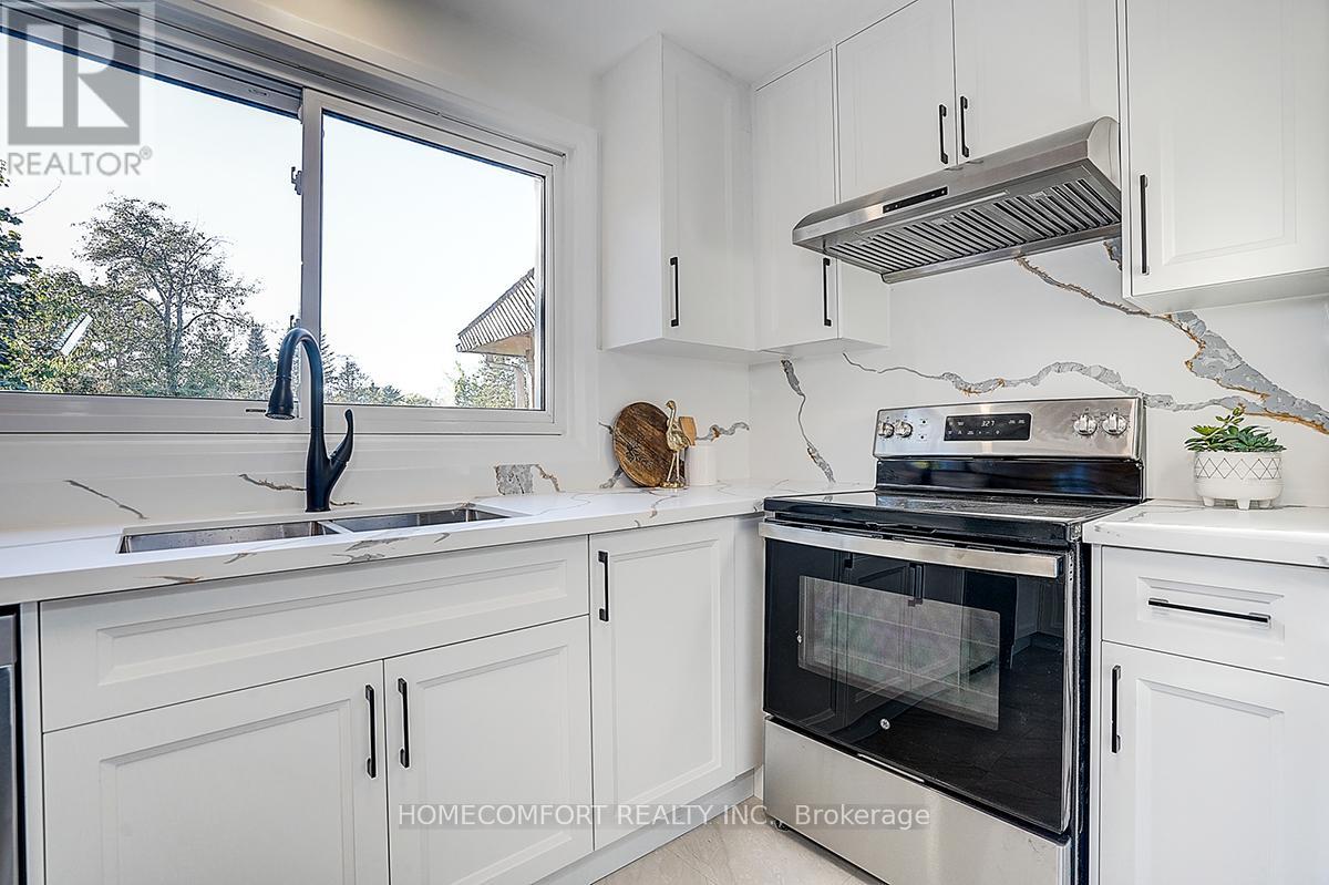 42 Greyhound Drive, Toronto, Ontario  M2H 1K3 - Photo 11 - C12469912