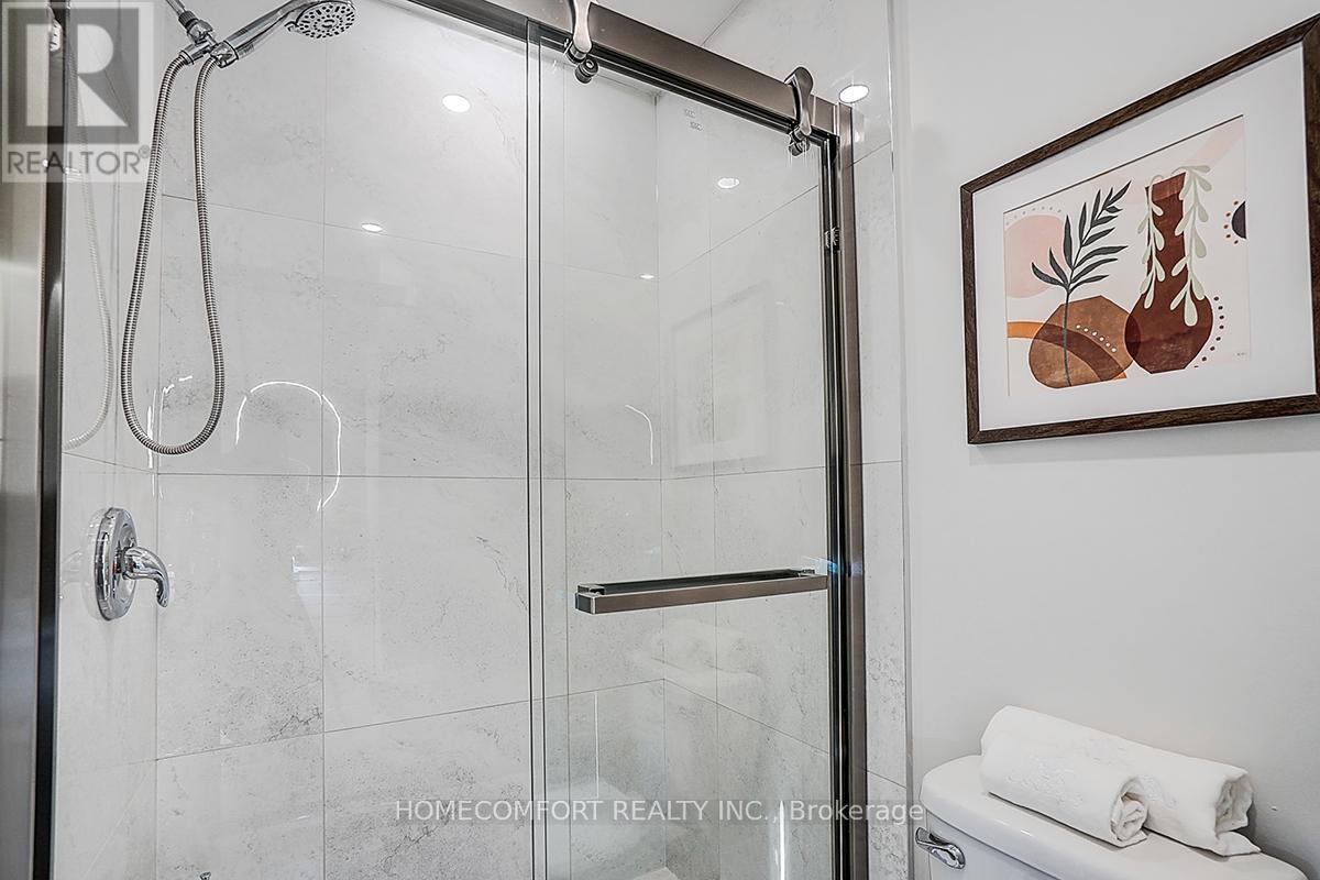 42 Greyhound Drive, Toronto, Ontario  M2H 1K3 - Photo 33 - C12469912