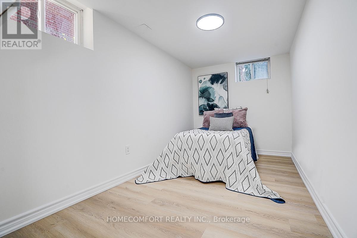 42 Greyhound Drive, Toronto, Ontario  M2H 1K3 - Photo 41 - C12469912