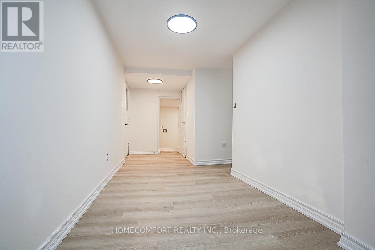 42 Greyhound Drive, Toronto, Ontario  M2H 1K3 - Photo 42 - C12469912