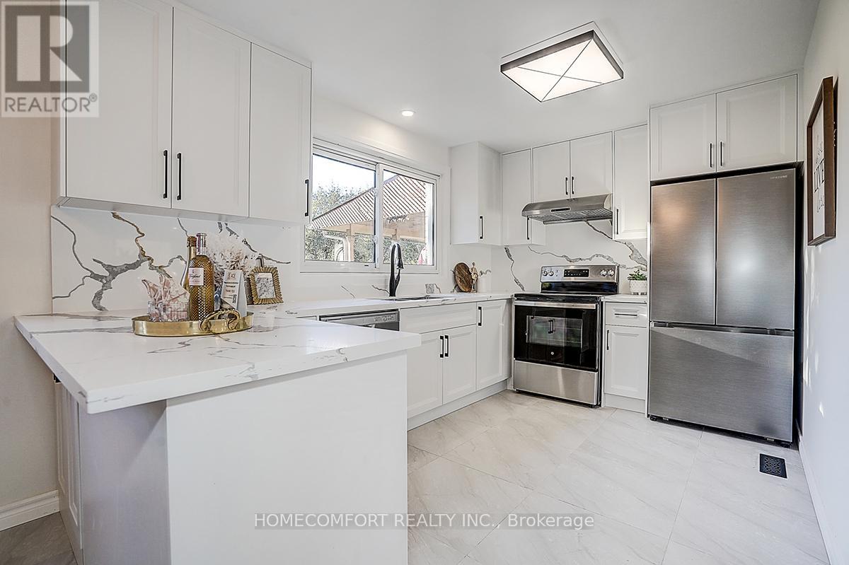 42 Greyhound Drive, Toronto, Ontario  M2H 1K3 - Photo 9 - C12469912