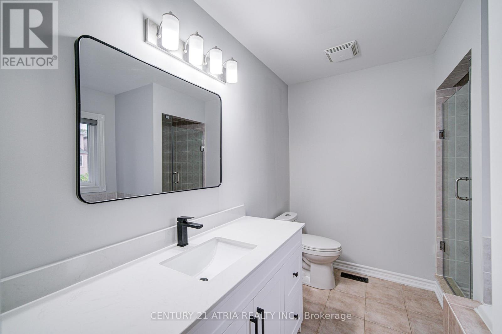 273 Conover Avenue, Aurora, Ontario  L4G 7X2 - Photo 19 - N12468175