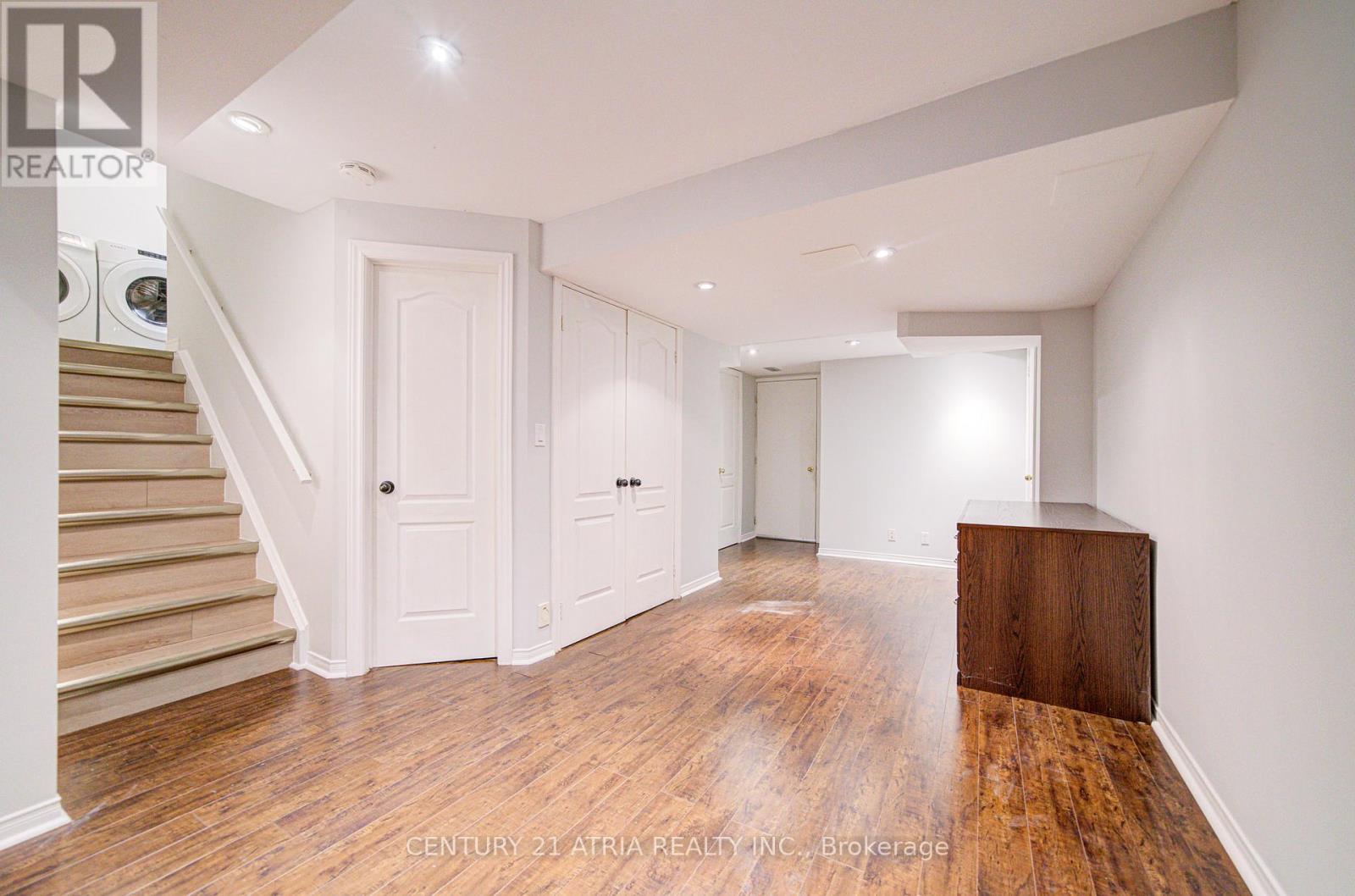 273 Conover Avenue, Aurora, Ontario  L4G 7X2 - Photo 28 - N12468175