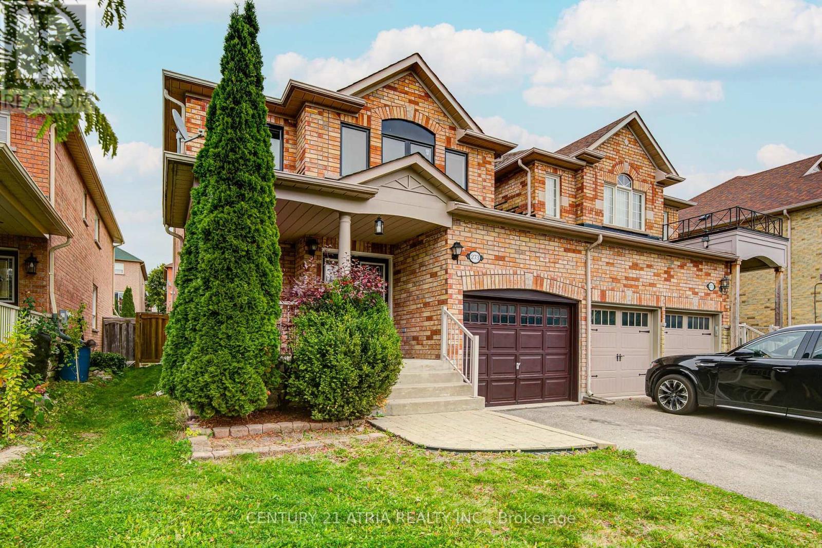 273 Conover Avenue, Aurora, Ontario  L4G 7X2 - Photo 3 - N12468175