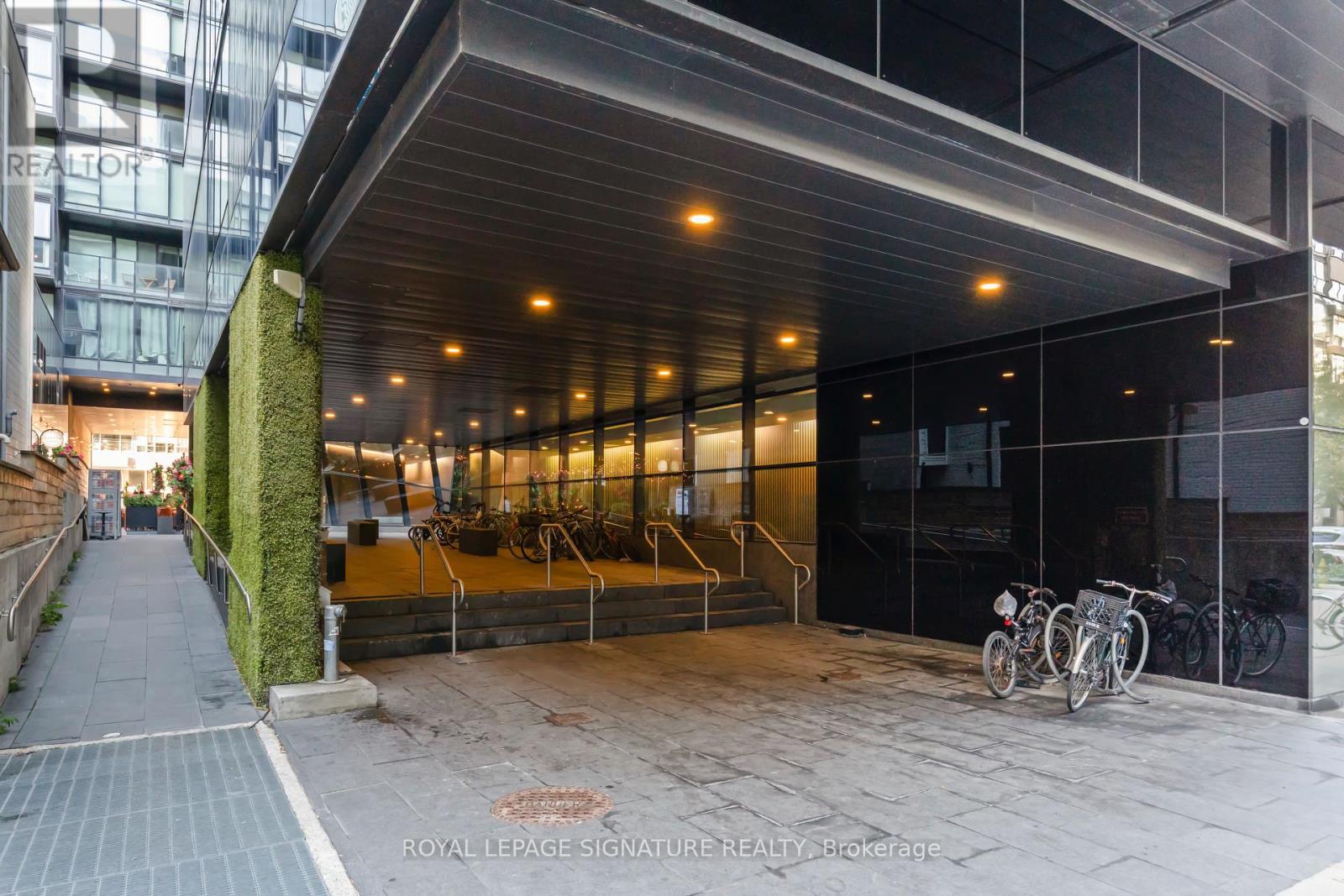 406 - 38 Stewart Street, Toronto, Ontario  M5V 1M5 - Photo 22 - C12469009