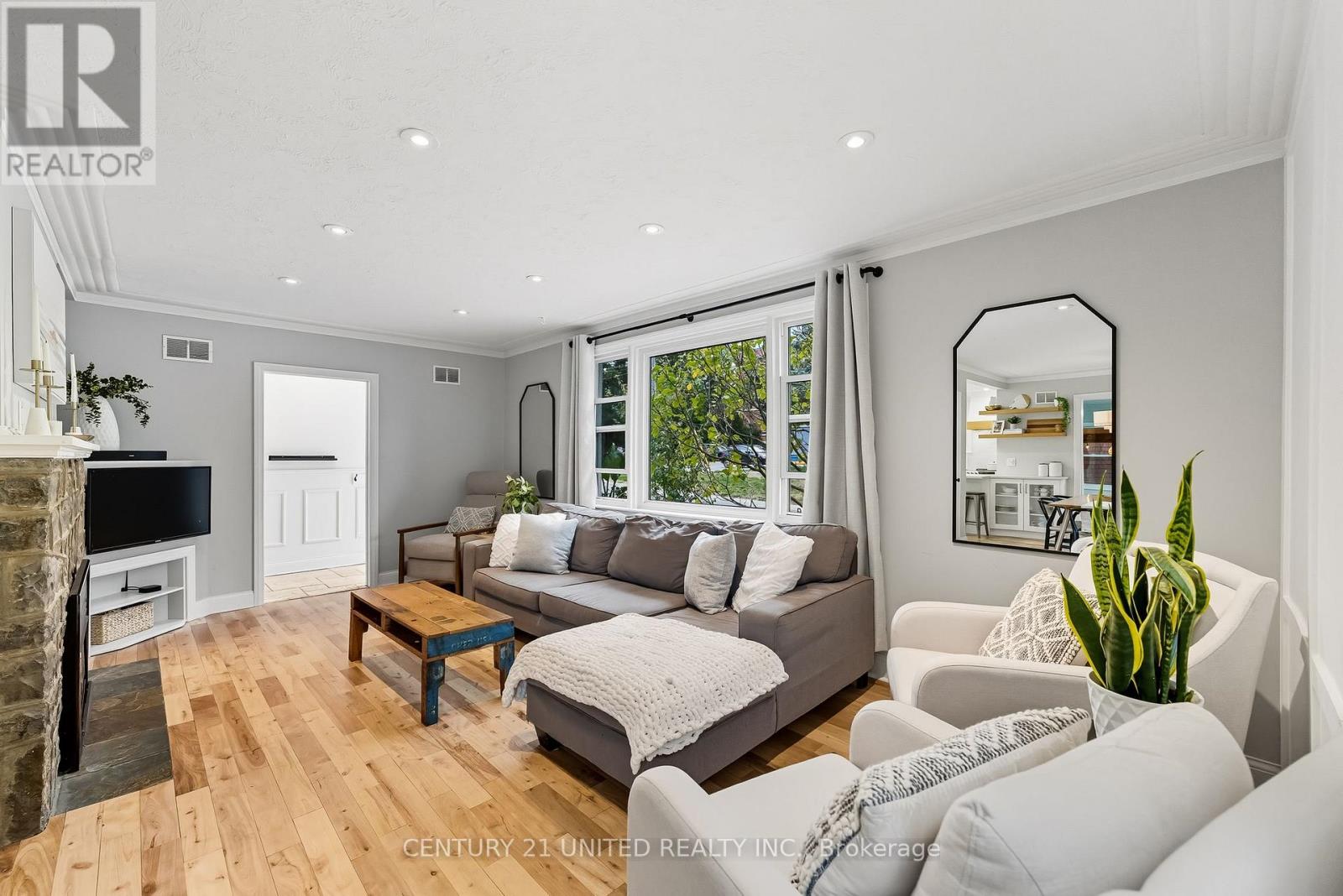 141 O'carroll Avenue, Peterborough, Ontario  K9H 4V2 - Photo 9 - X12469942