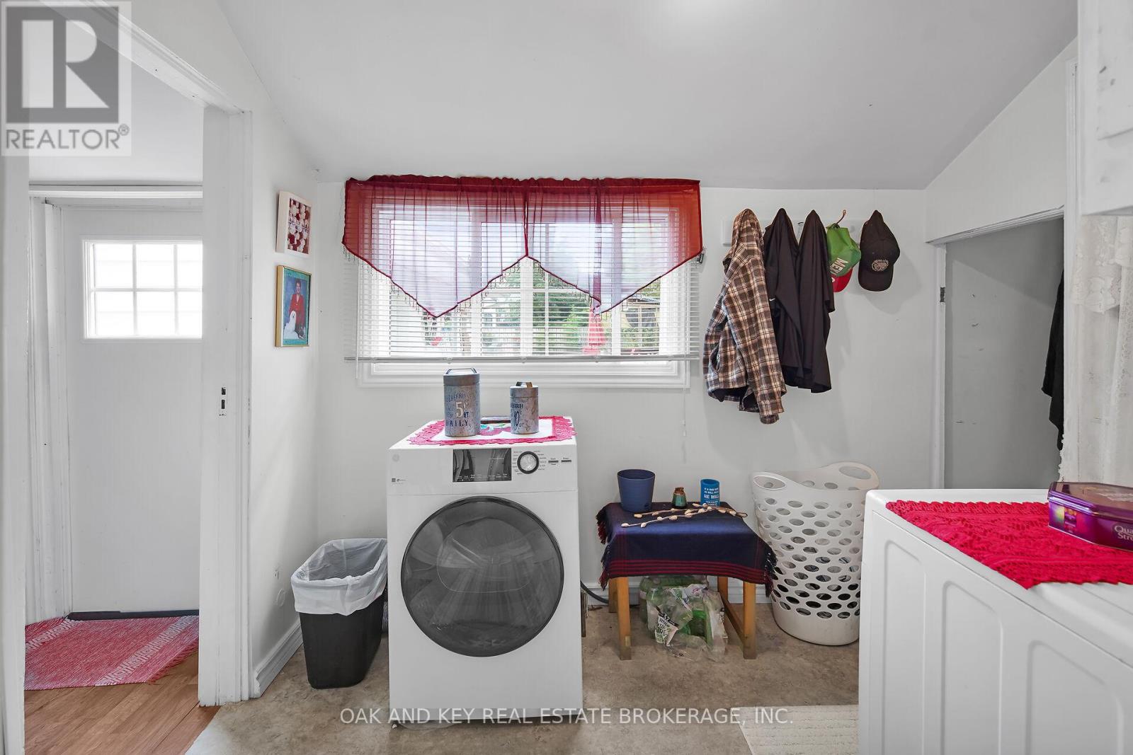 1 Prince Street, Lambton Shores, Ontario  N0N 1J0 - Photo 38 - X12469940