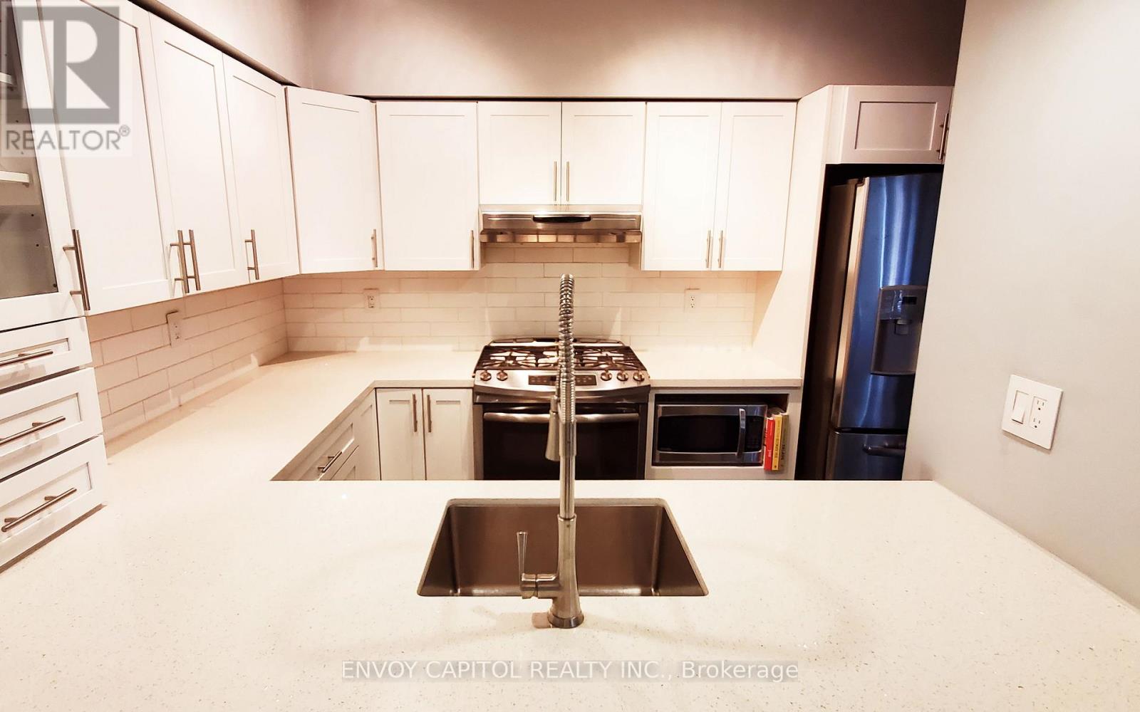 306 - 60 Barondale Drive, Mississauga, Ontario  L4Z 3N8 - Photo 6 - W12469907