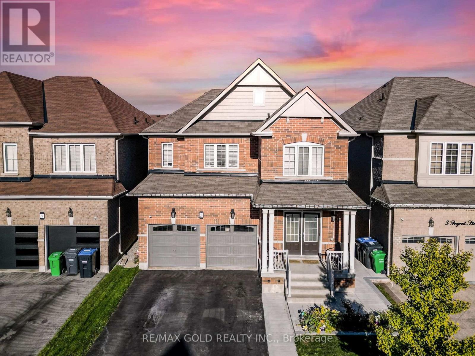 5 FRYENT STREET, Brampton, Ontario