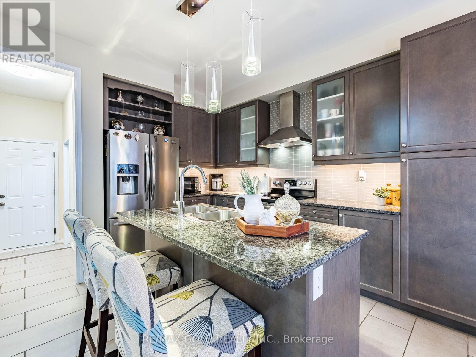 5 Fryent Street, Brampton, Ontario  L7A 4N3 - Photo 12 - W12469910