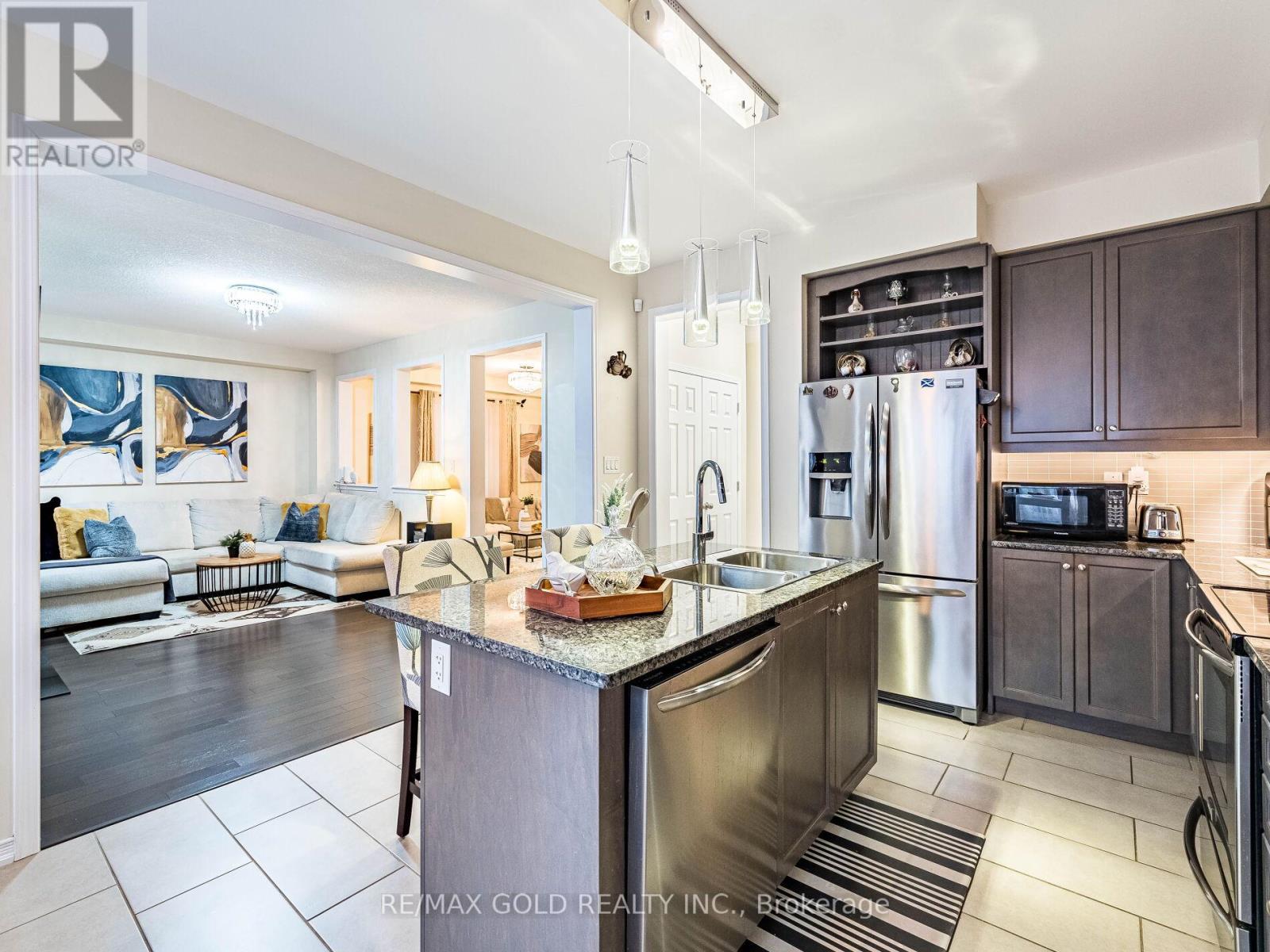 5 Fryent Street, Brampton, Ontario  L7A 4N3 - Photo 13 - W12469910
