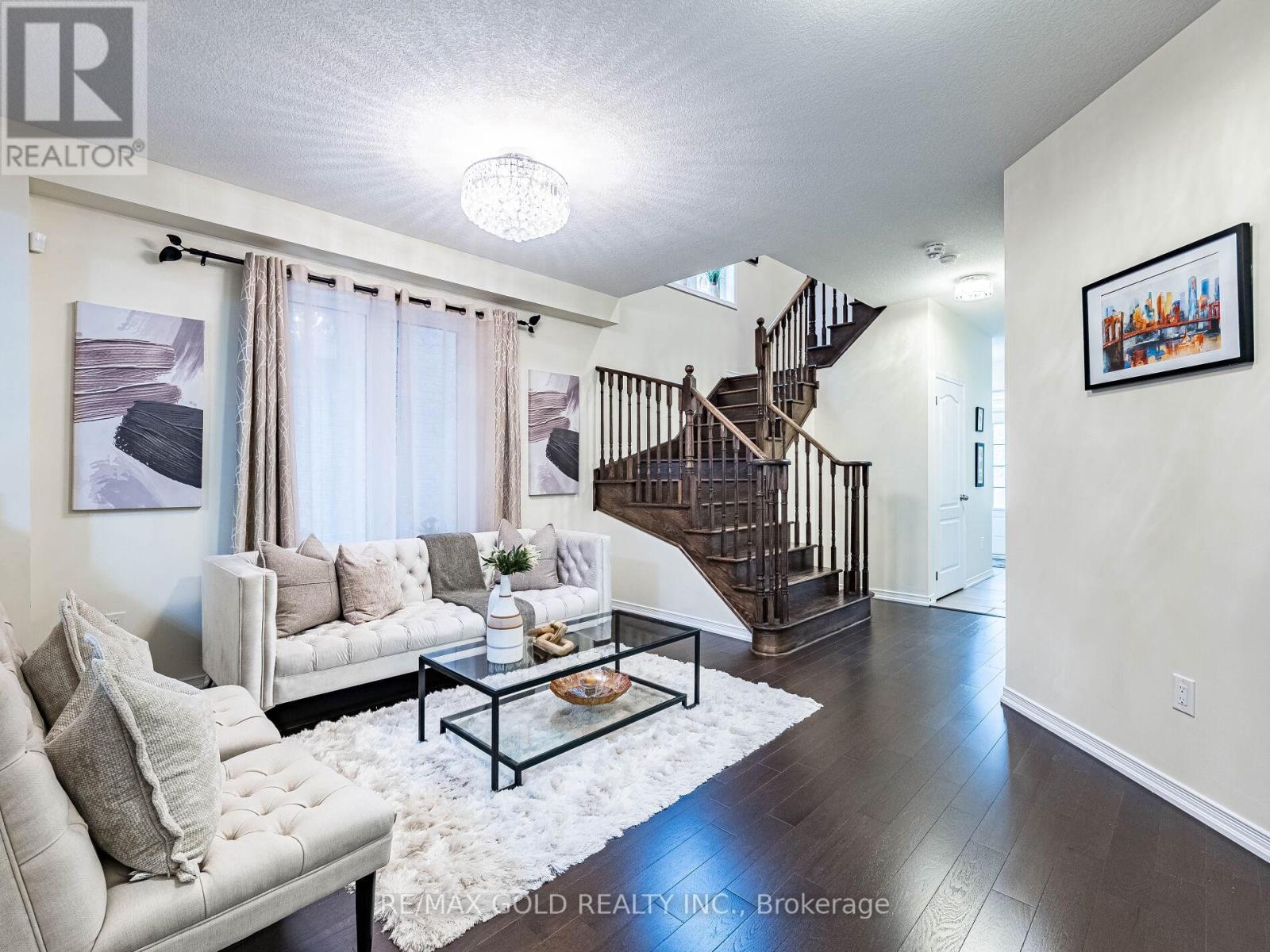 5 Fryent Street, Brampton, Ontario  L7A 4N3 - Photo 7 - W12469910