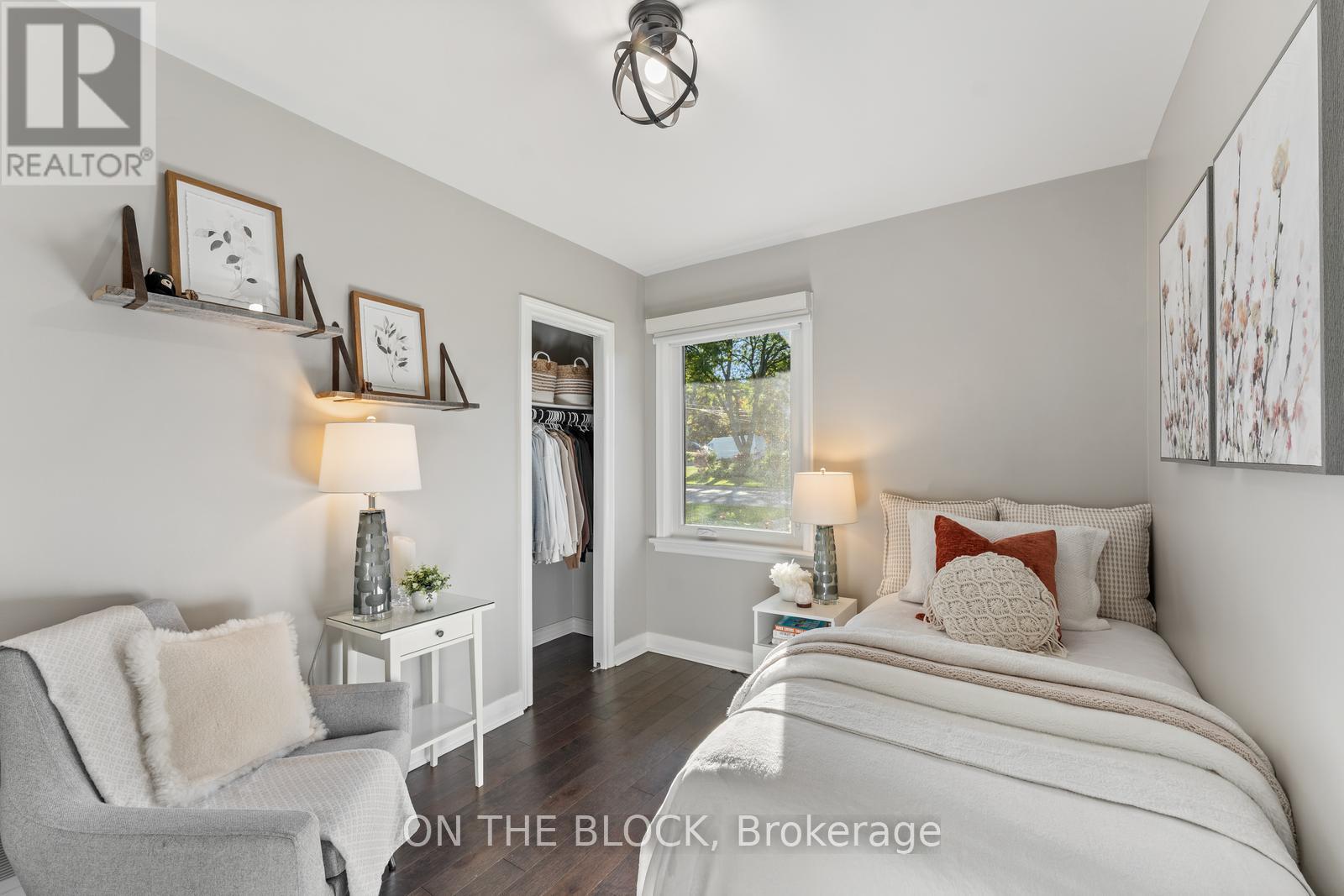 38 Lamont Avenue, Toronto, Ontario  M9N 2K3 - Photo 18 - W12469911