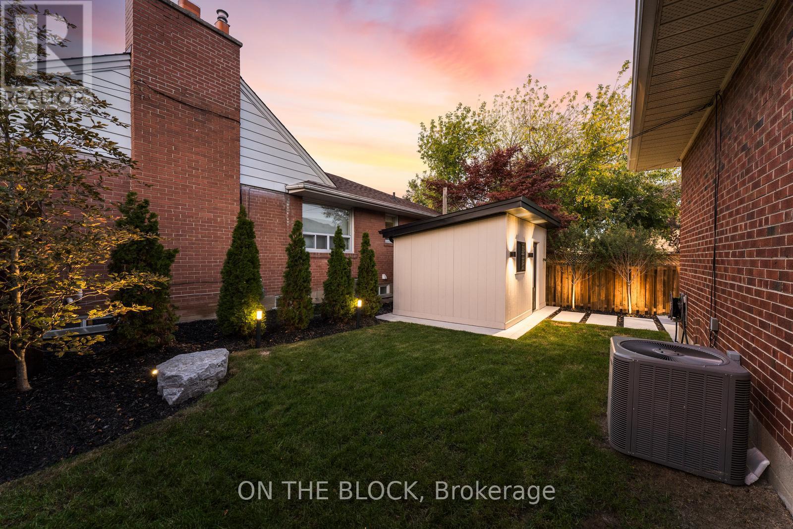 38 Lamont Avenue, Toronto, Ontario  M9N 2K3 - Photo 30 - W12469911