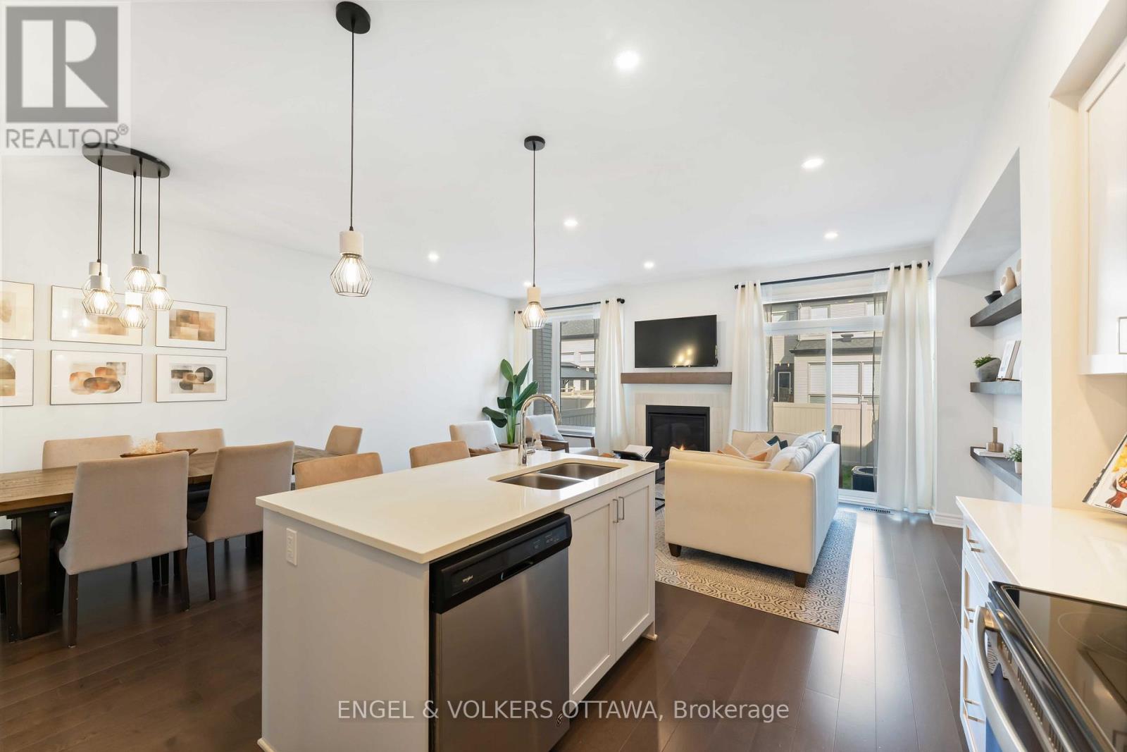 781 Cairn Crescent, Ottawa, Ontario  K1W 0P7 - Photo 12 - X12469964