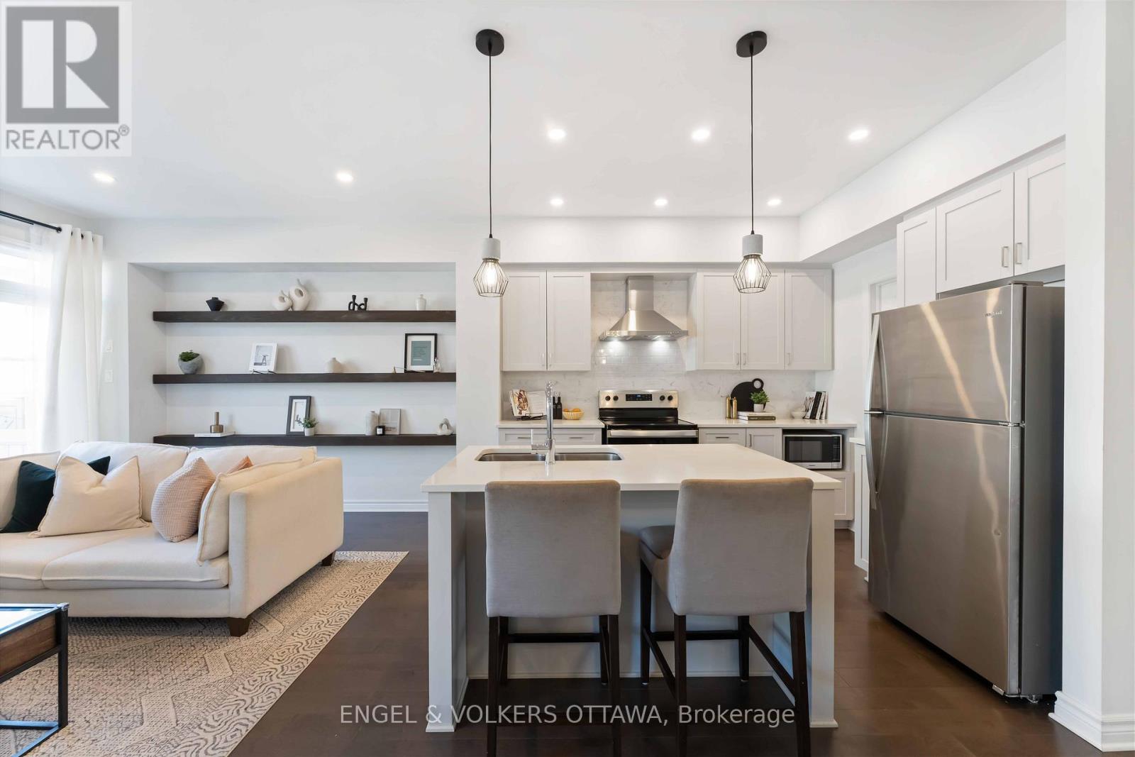 781 Cairn Crescent, Ottawa, Ontario  K1W 0P7 - Photo 15 - X12469964