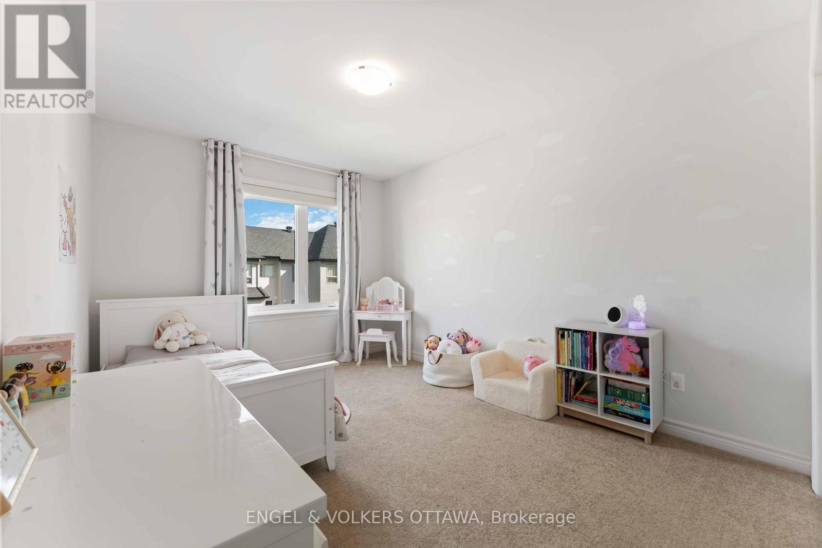 781 Cairn Crescent, Ottawa, Ontario  K1W 0P7 - Photo 33 - X12469964
