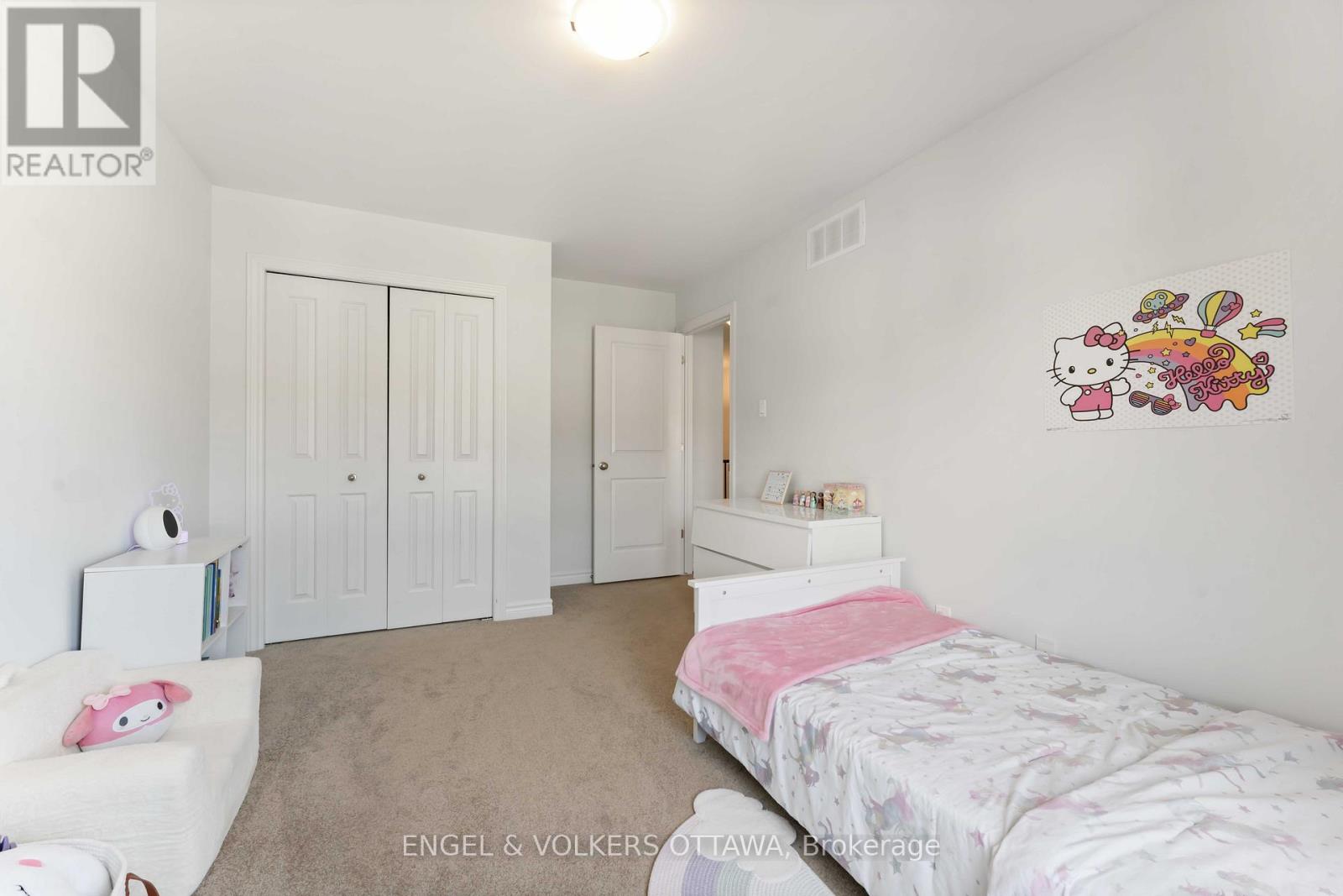 781 Cairn Crescent, Ottawa, Ontario  K1W 0P7 - Photo 35 - X12469964