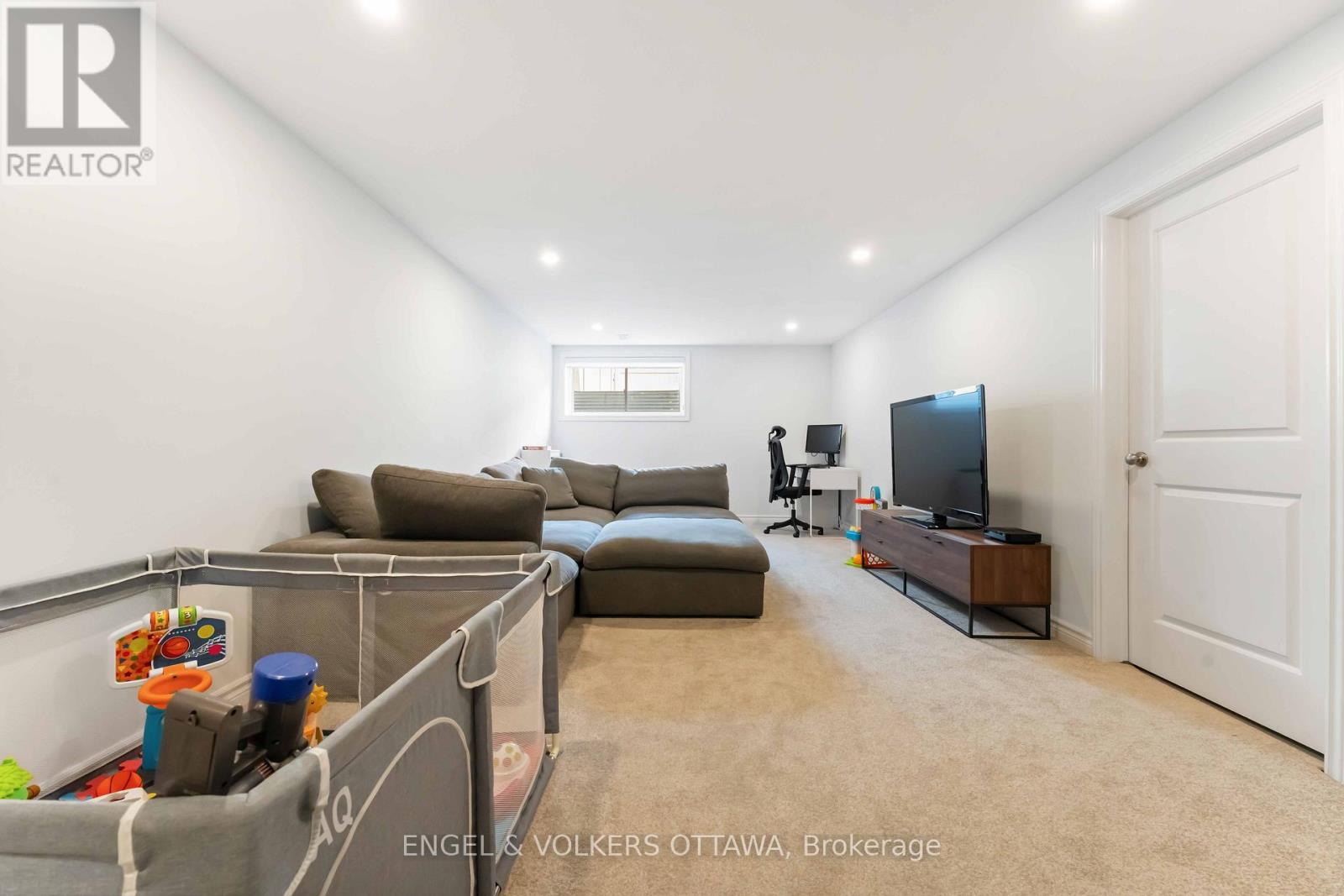 781 Cairn Crescent, Ottawa, Ontario  K1W 0P7 - Photo 37 - X12469964