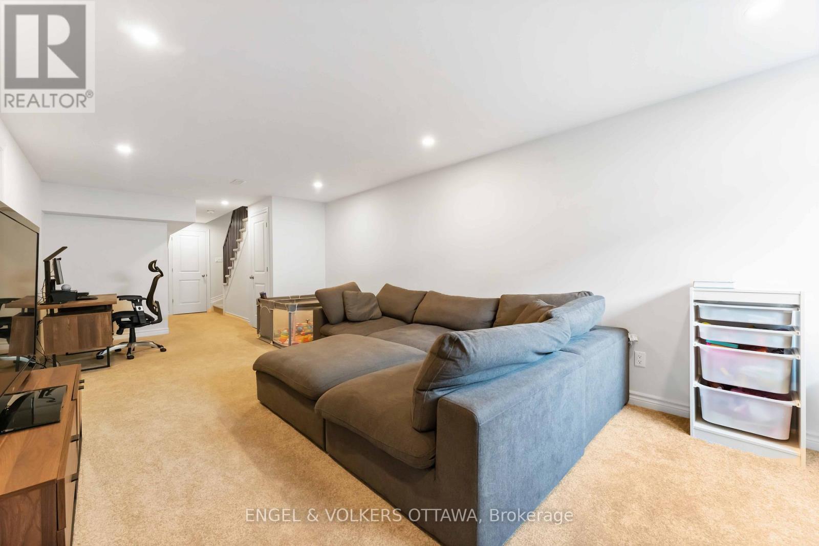 781 Cairn Crescent, Ottawa, Ontario  K1W 0P7 - Photo 41 - X12469964