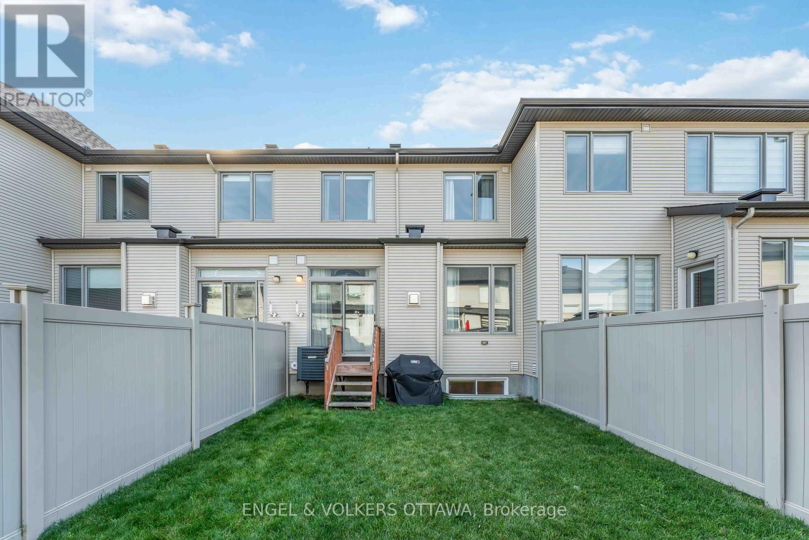 781 Cairn Crescent, Ottawa, Ontario  K1W 0P7 - Photo 44 - X12469964
