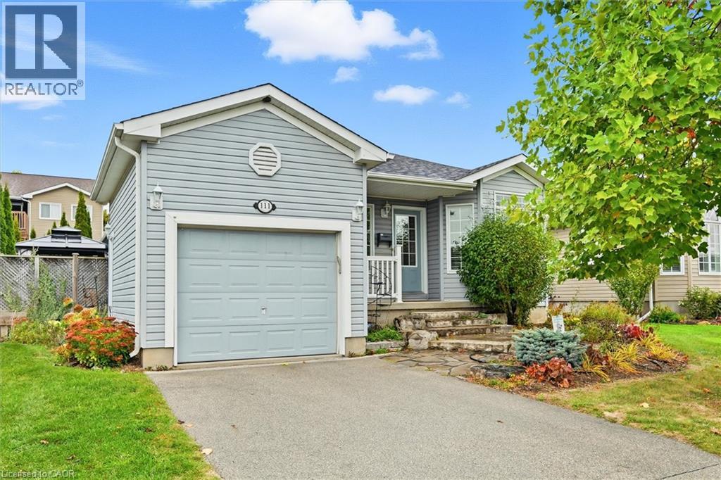 111 GRACEHILL Crescent, Freelton, Ontario