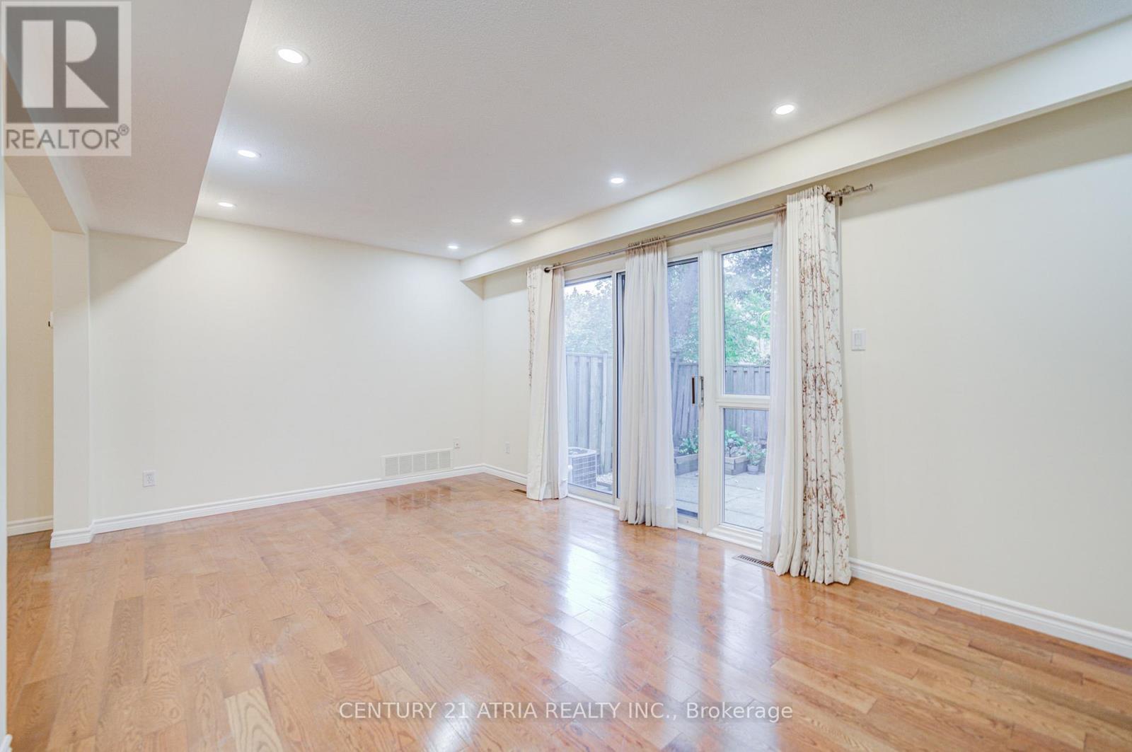 44 Song Meadoway, Toronto, Ontario  M2H 2T7 - Photo 11 - C12469534
