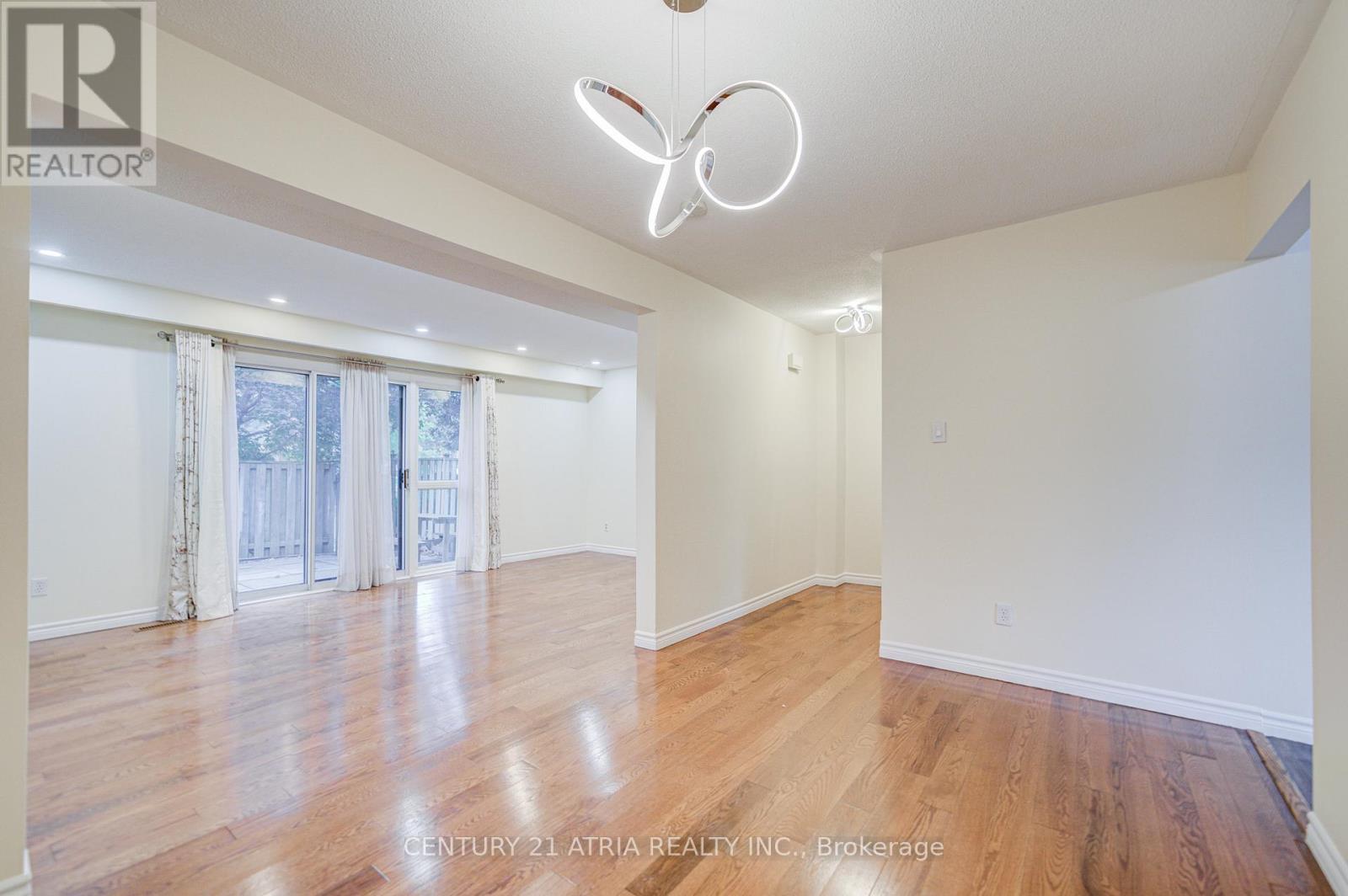 44 Song Meadoway, Toronto, Ontario  M2H 2T7 - Photo 8 - C12469534