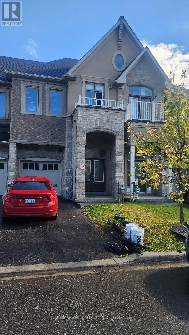 35 DALBEATTIE DRIVE, Brampton, Ontario