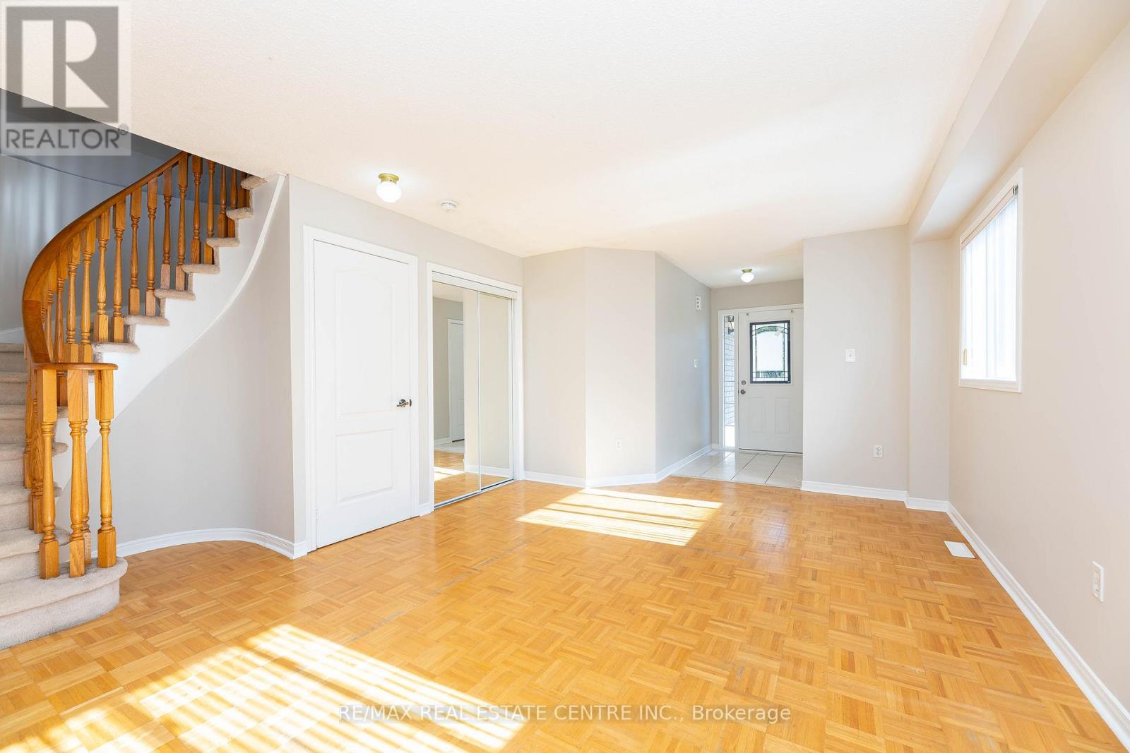 48 Zia Dodda Crescent, Brampton, Ontario  L6P 1J5 - Photo 18 - W12468803