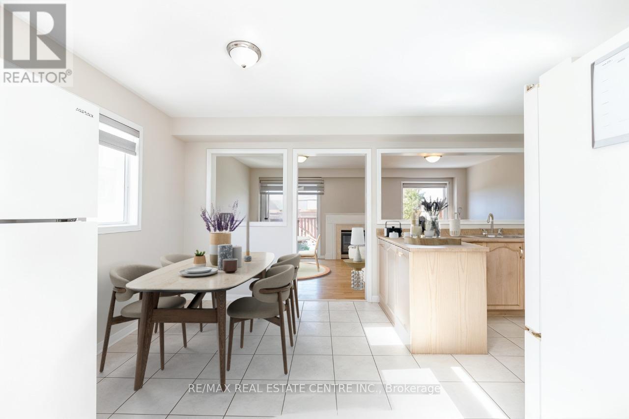 48 Zia Dodda Crescent, Brampton, Ontario  L6P 1J5 - Photo 7 - W12468803
