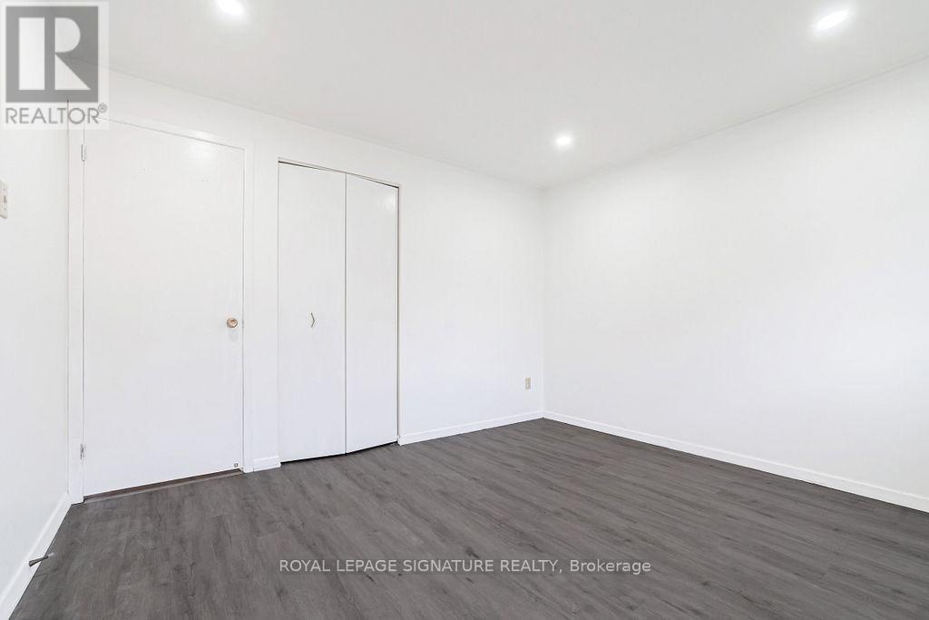 Main - 163 Hazelglen Drive, Kitchener, Ontario  N2M 2E6 - Photo 17 - X12432394