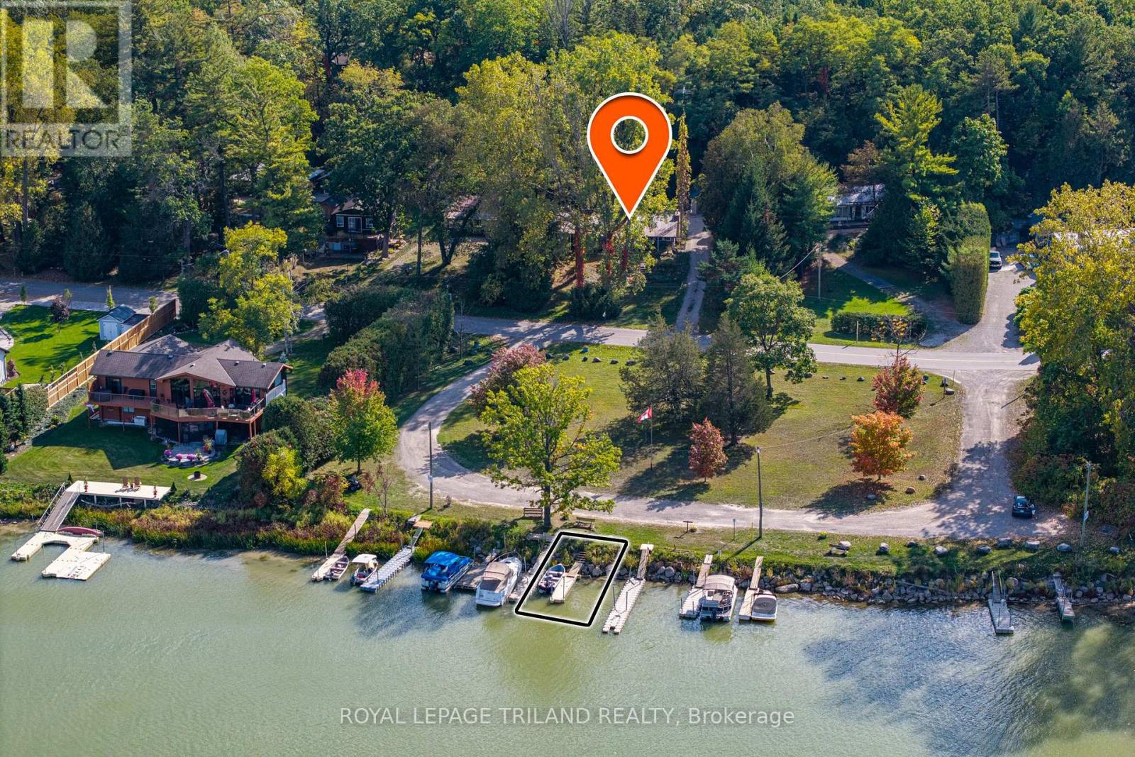 7707 Patrick Street, Lambton Shores, Ontario  N0M 2L0 - Photo 3 - X12464619