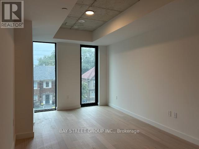 225 - 1720 Bayview Avenue, Toronto, Ontario  M4G 3C4 - Photo 3 - C12469956