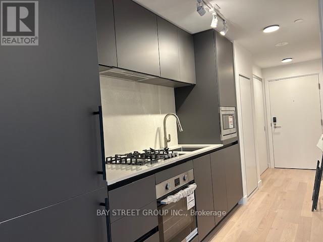 225 - 1720 Bayview Avenue, Toronto, Ontario  M4G 3C4 - Photo 6 - C12469956