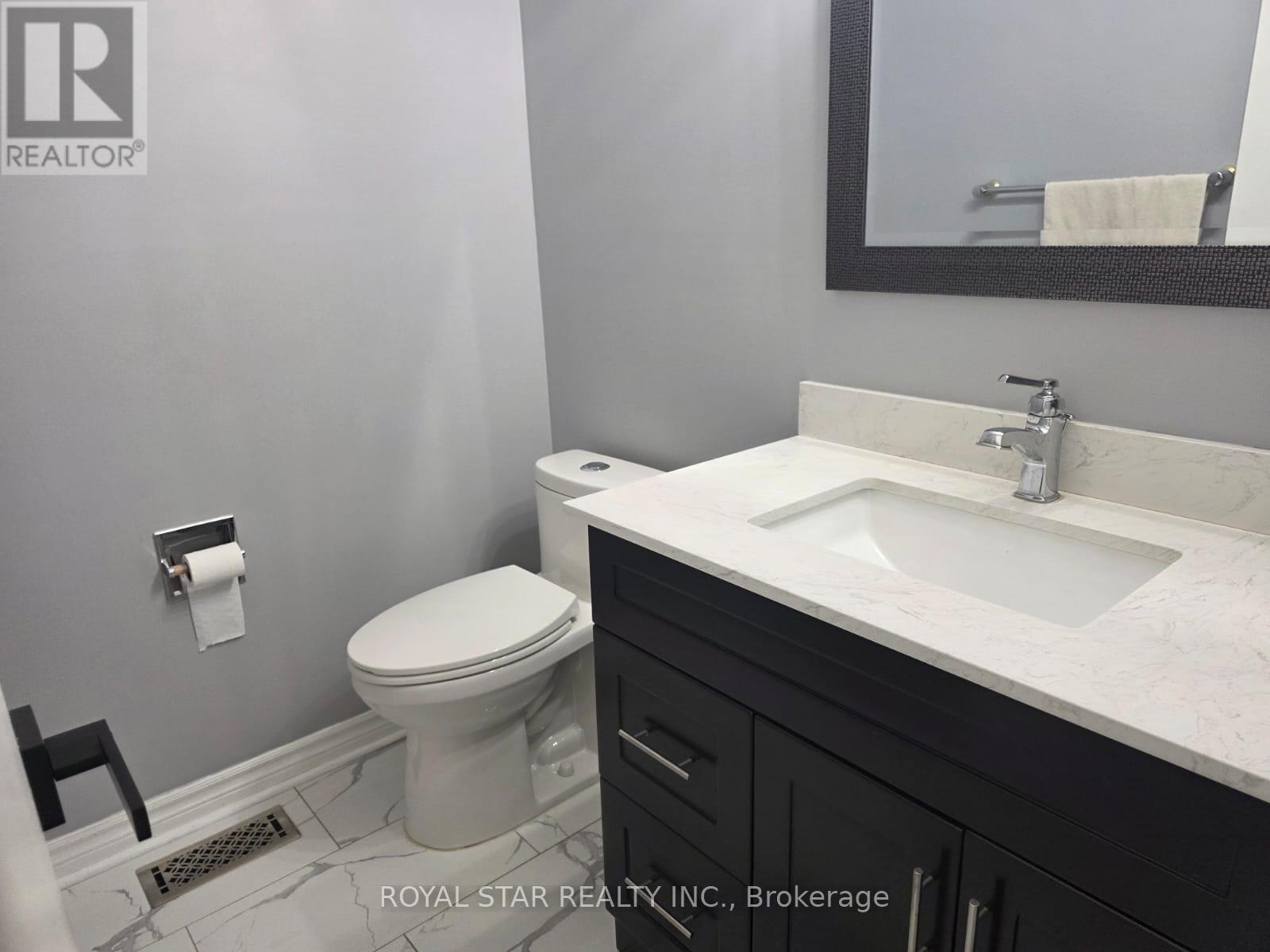 6 Merganser Crescent, Brampton, Ontario  L6W 4E8 - Photo 14 - W12457678