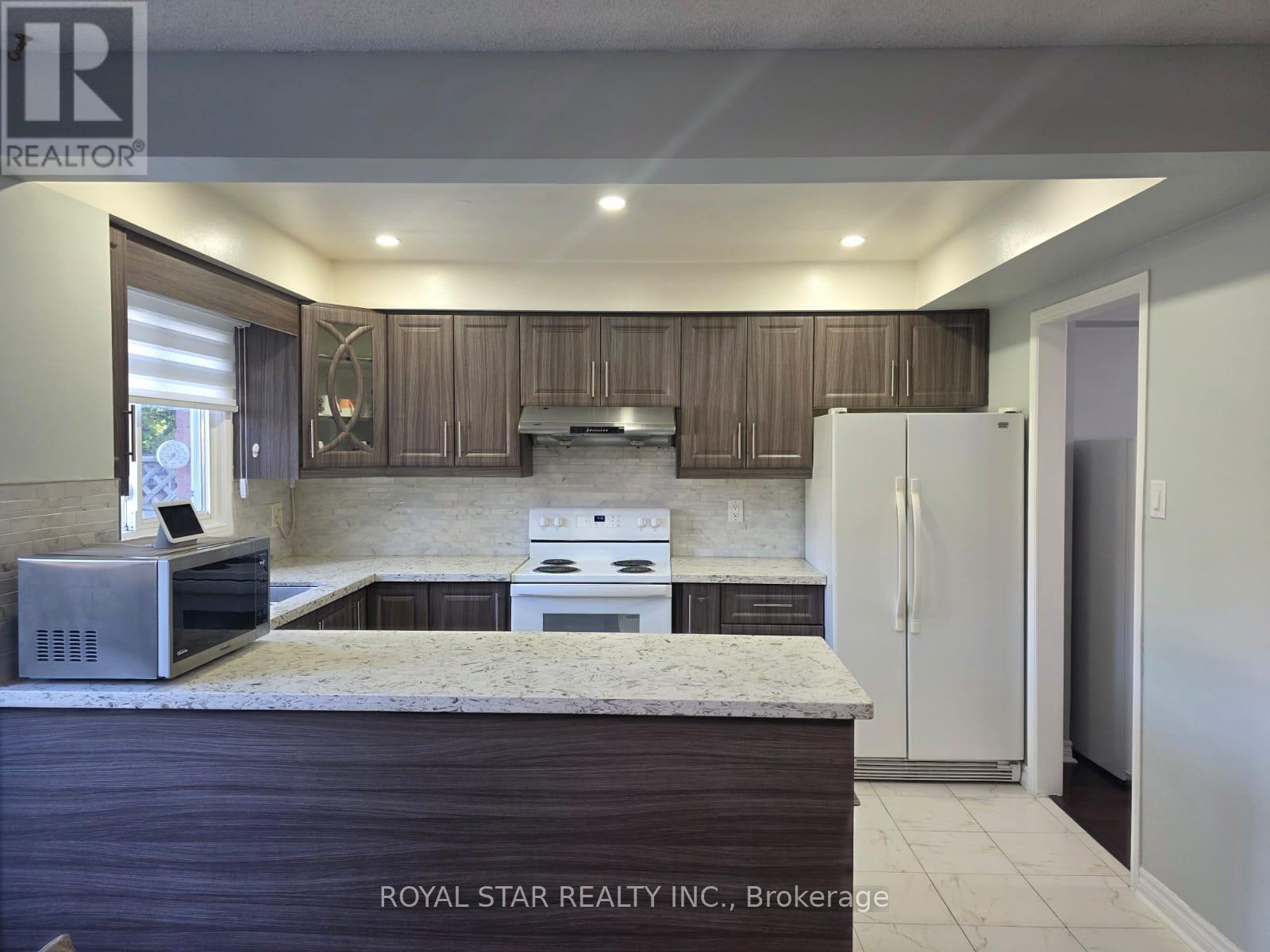 6 Merganser Crescent, Brampton, Ontario  L6W 4E8 - Photo 10 - W12457678