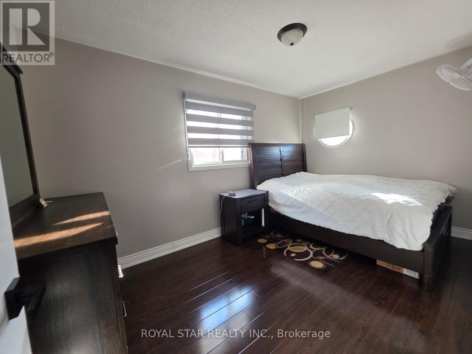 6 Merganser Crescent, Brampton, Ontario  L6W 4E8 - Photo 16 - W12457678