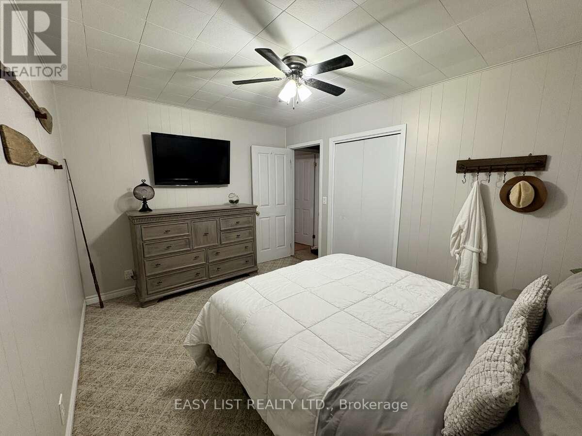 767 Reaume Drive, Lakeshore, Ontario  N0P 2L0 - Photo 16 - X12458642