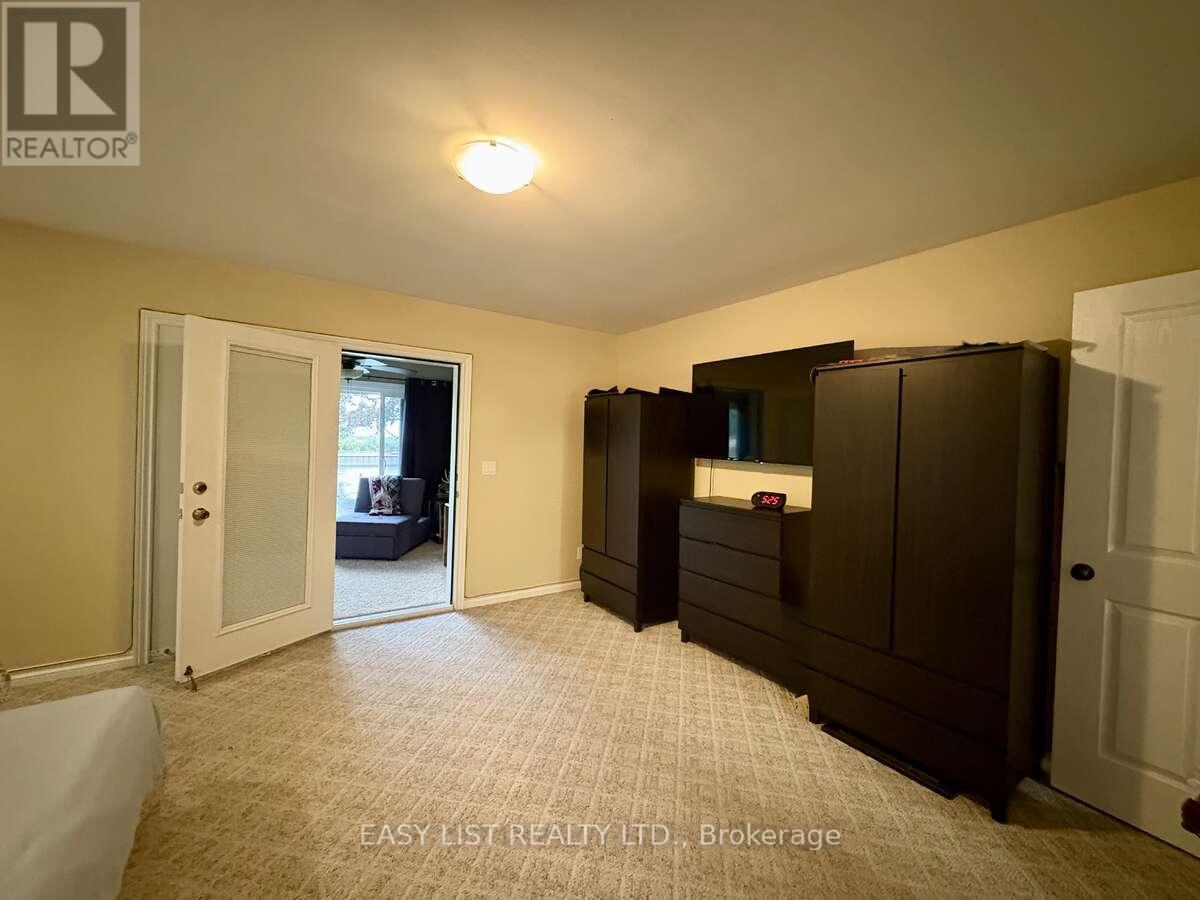 767 Reaume Drive, Lakeshore, Ontario  N0P 2L0 - Photo 18 - X12458642