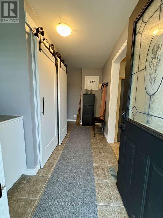 767 Reaume Drive, Lakeshore, Ontario  N0P 2L0 - Photo 8 - X12458642