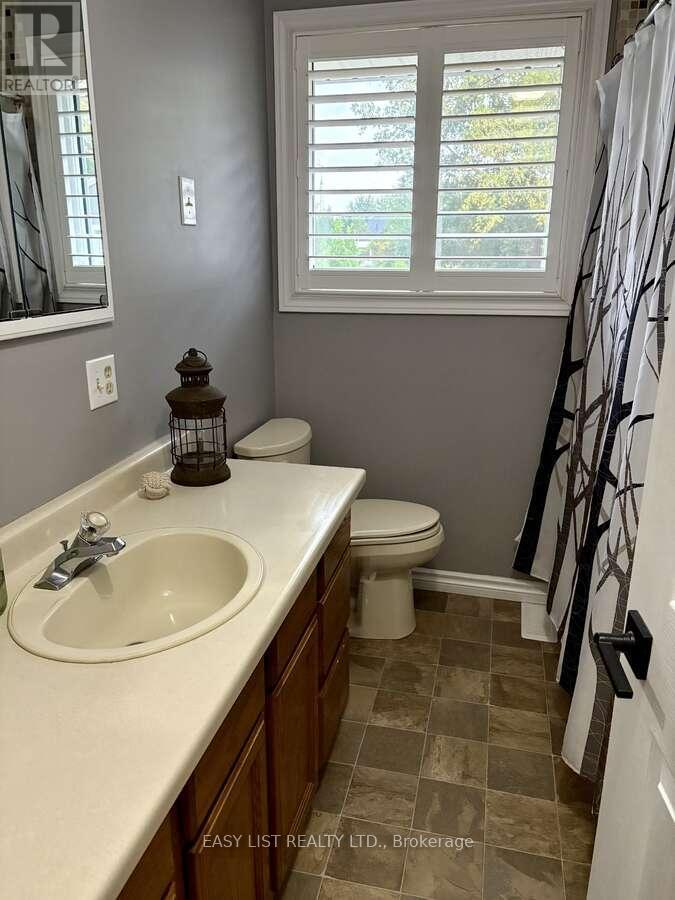 767 Reaume Drive, Lakeshore, Ontario  N0P 2L0 - Photo 25 - X12458642