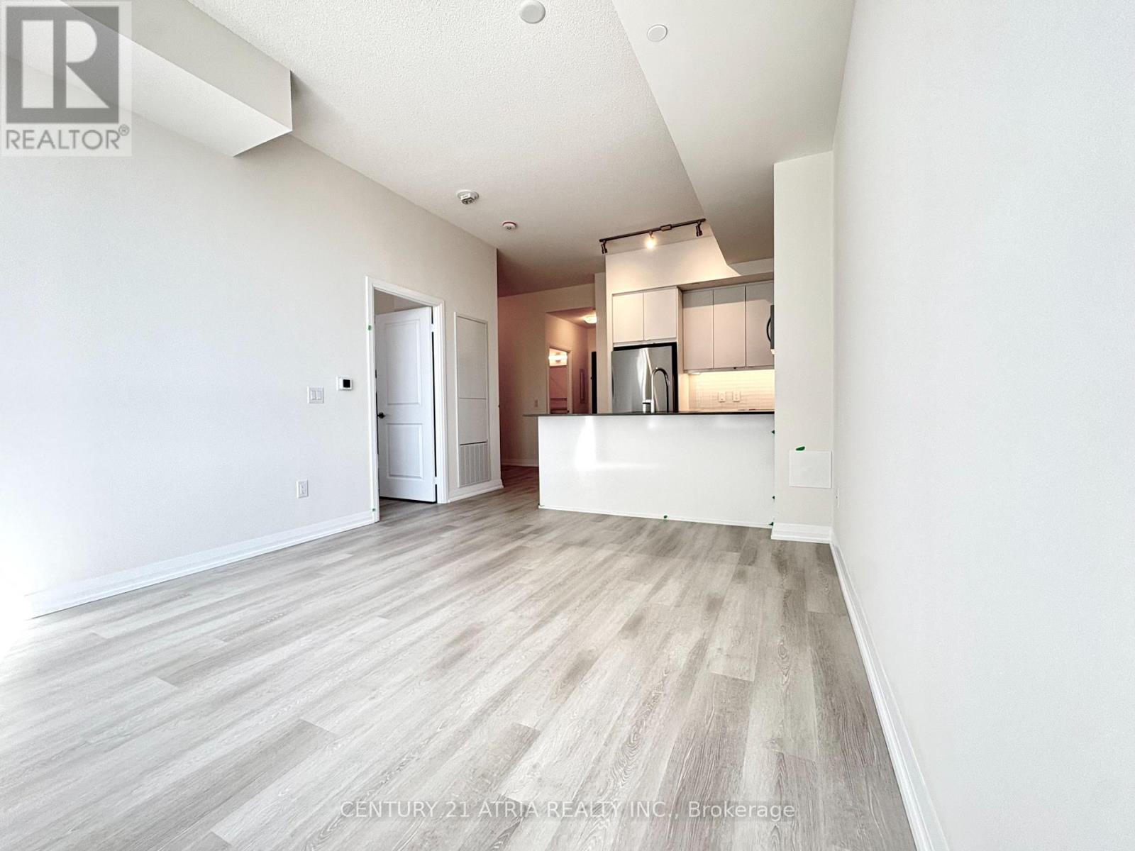 1025 - 3270 Sheppard Avenue E, Toronto, Ontario  M1T 3K3 - Photo 3 - E12469936