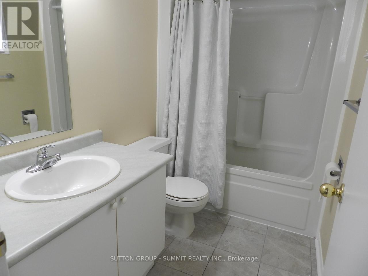 20 Dehart Drive, Whitby, Ontario  L1R 1W5 - Photo 14 - E12469955