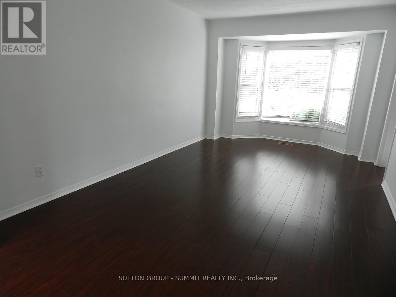20 Dehart Drive, Whitby, Ontario  L1R 1W5 - Photo 5 - E12469955