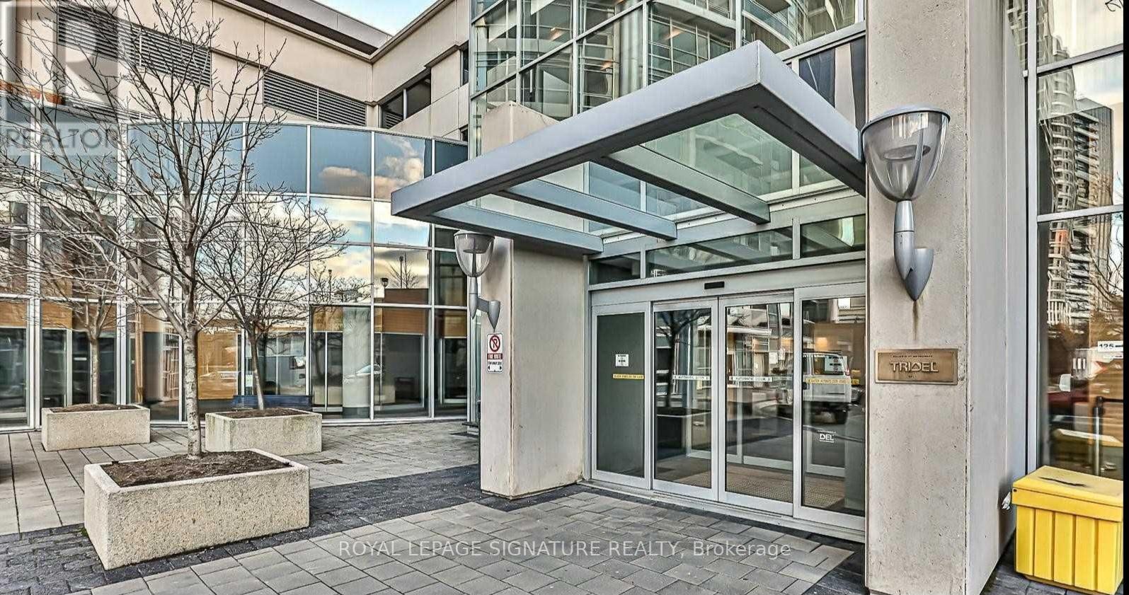 2301 - 125 VILLAGE GREEN SQUARE, Toronto, Ontario