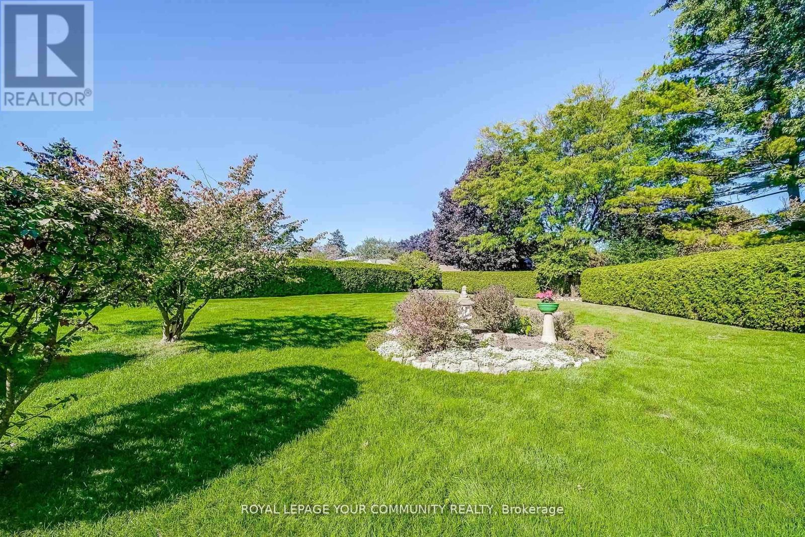 36 Devins Drive, Aurora, Ontario  L4G 2Z1 - Photo 32 - N12469927
