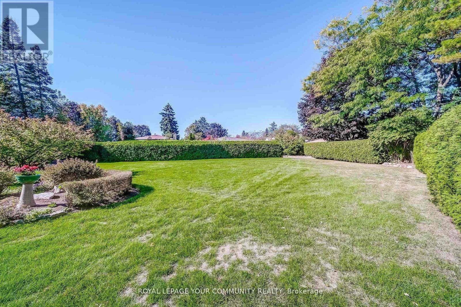 36 Devins Drive, Aurora, Ontario  L4G 2Z1 - Photo 35 - N12469927