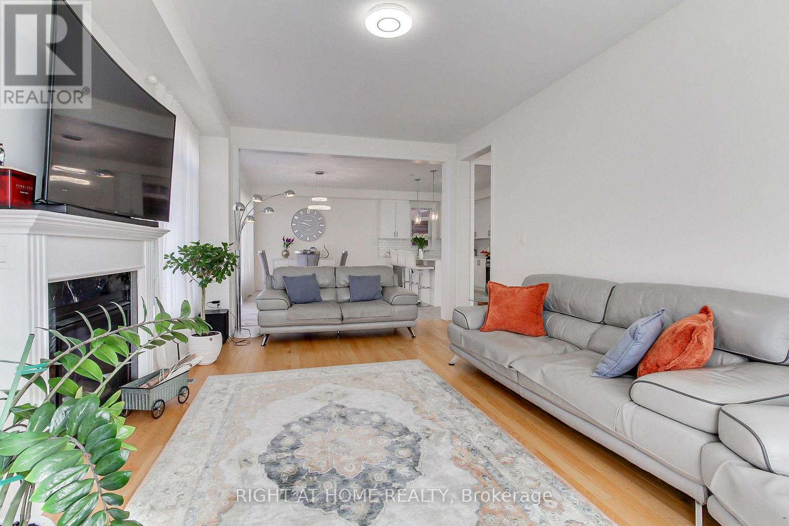 2236 Lozenby Street, Innisfil, Ontario  L9S 0M8 - Photo 16 - N12469953